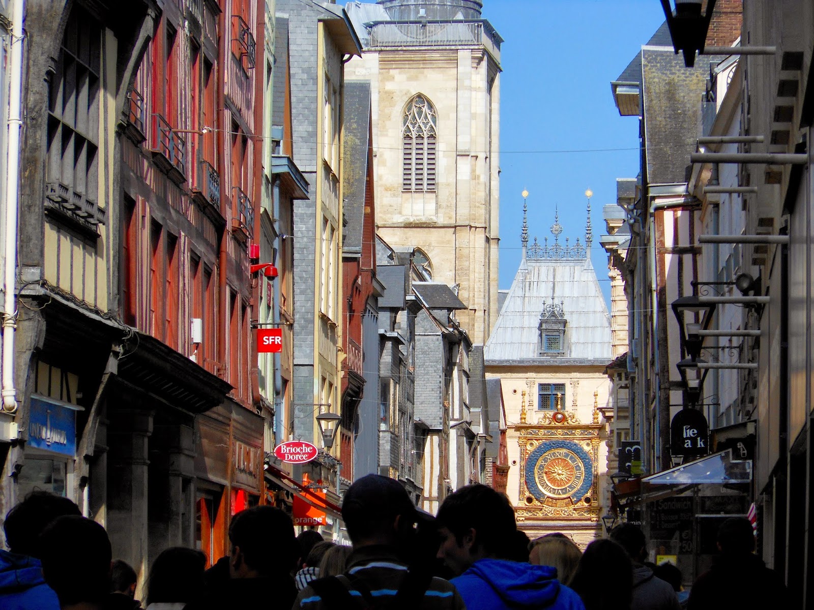 Rouen : braderie de printemps vendredi 15 et samedi 16 mai