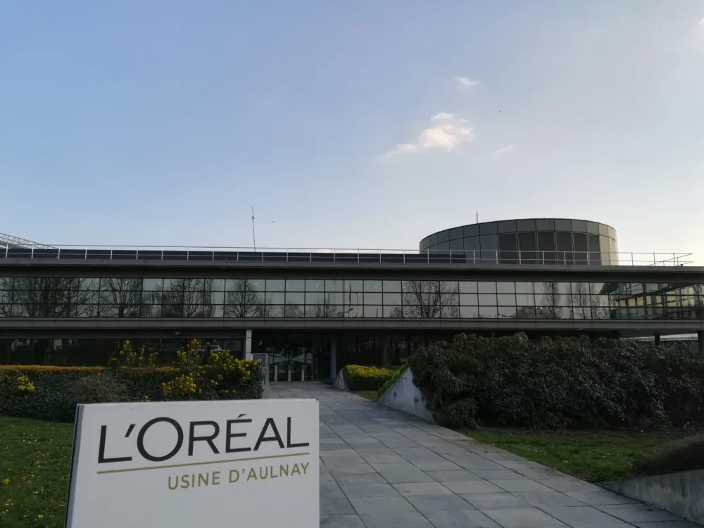 Parfums : L’Oréal investit 15 Millions d’Euros dans son usine de Seine-Saint-Denis