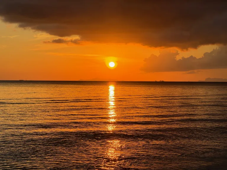 coucher de soleil et sérénité, ambiance zen